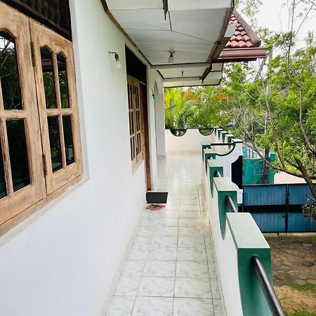 Dana Guest Home Mirissa Exterior foto