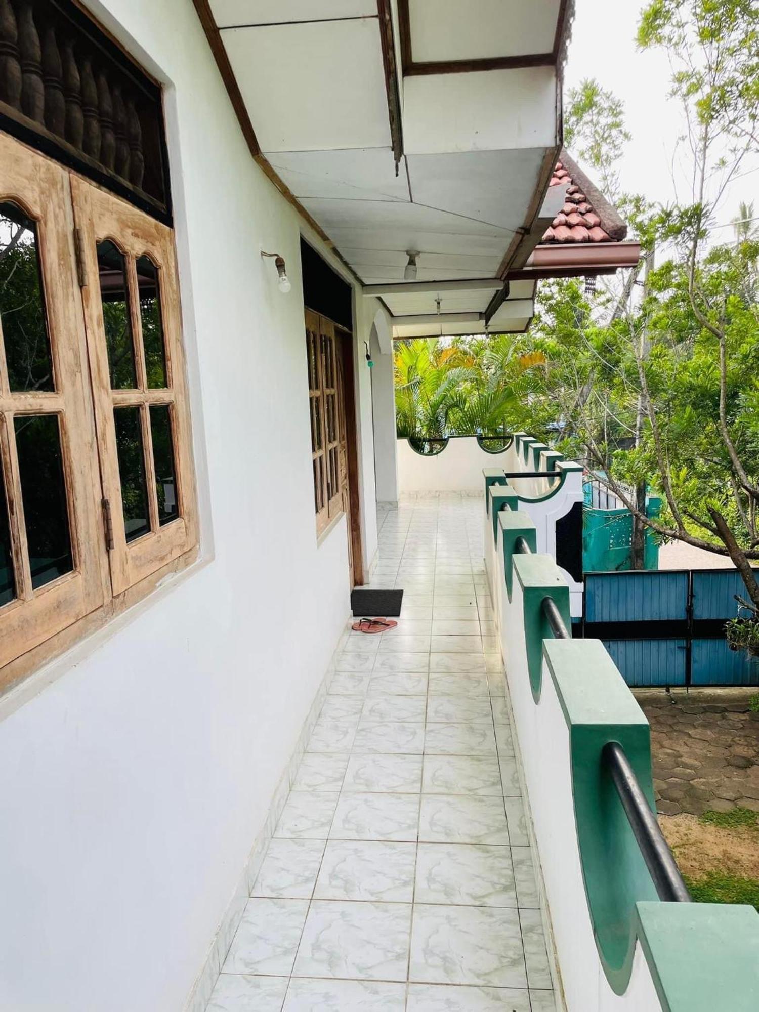 Dana Guest Home Mirissa Exterior foto